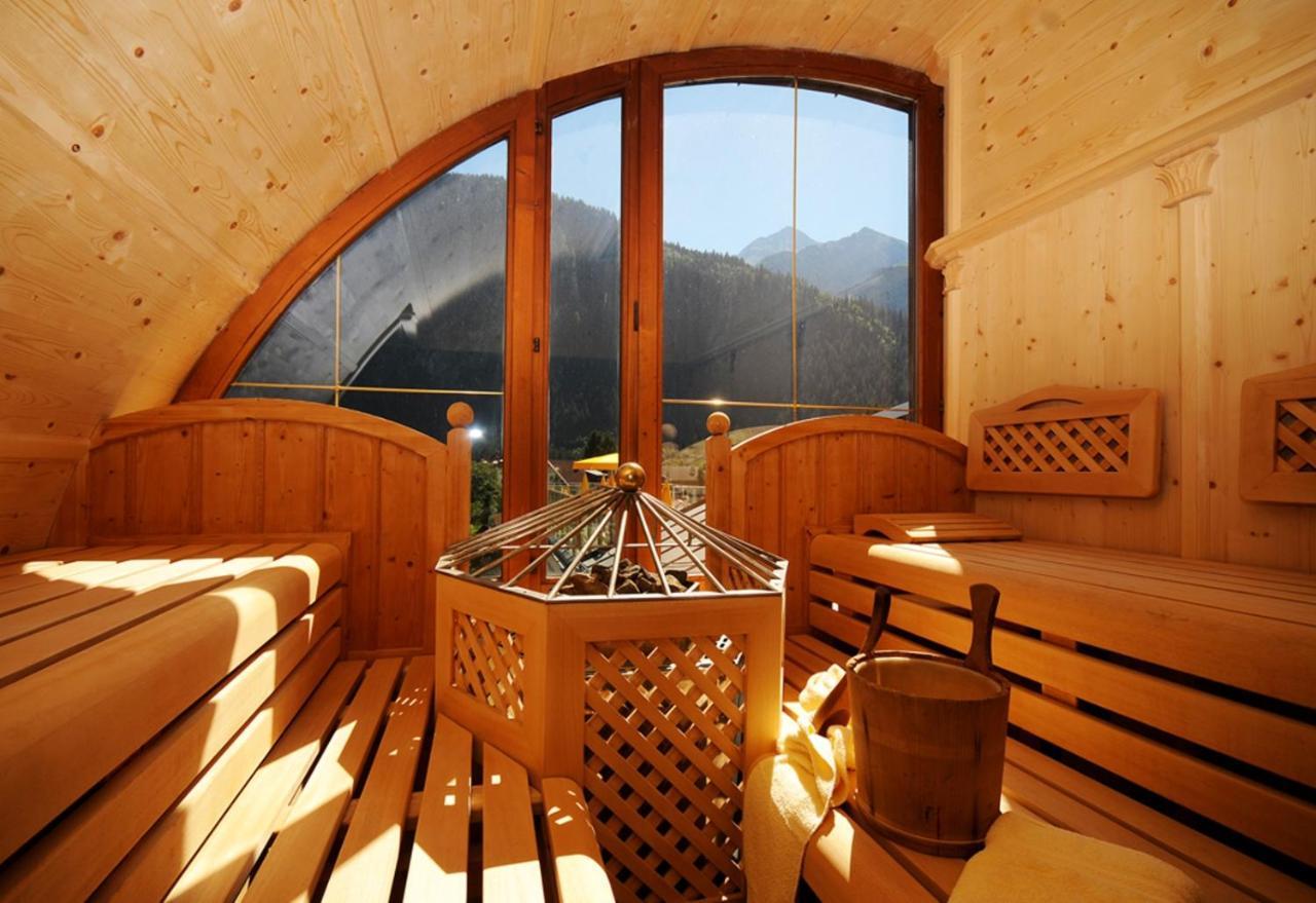 Manni Home - Rooms & Apartments Mayrhofen Eksteriør billede