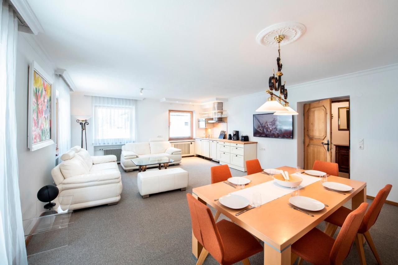 Manni Home - Rooms & Apartments Mayrhofen Eksteriør billede